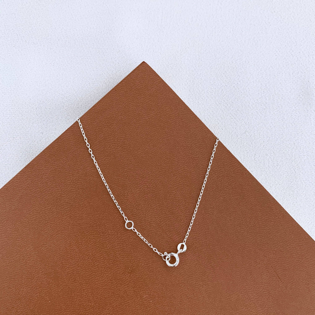 Mayra necklace with ring pendant in silver