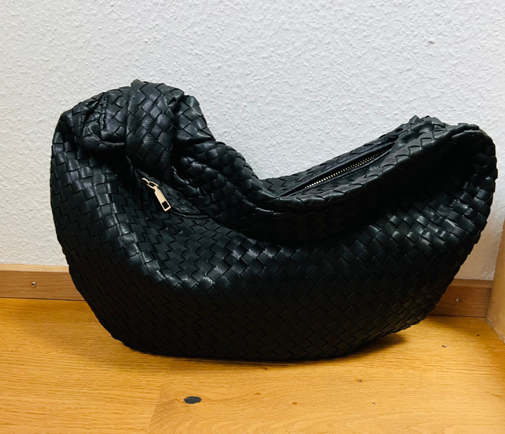 Lou shoulder bag made from recycled vegan material in black