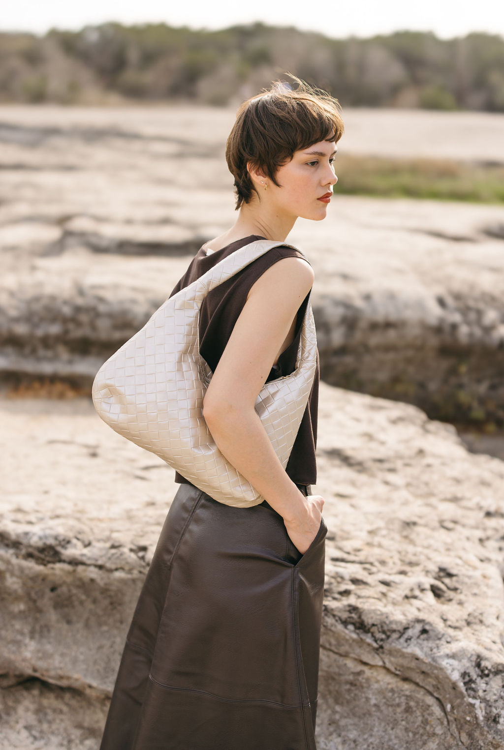 Liv shoulder bag made of vegan material in pearl beige