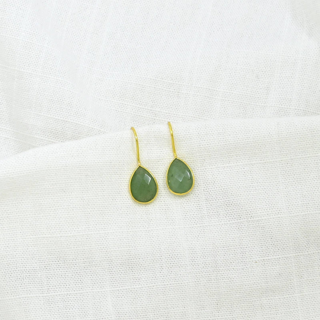 Teardrop green aventurine gold earring