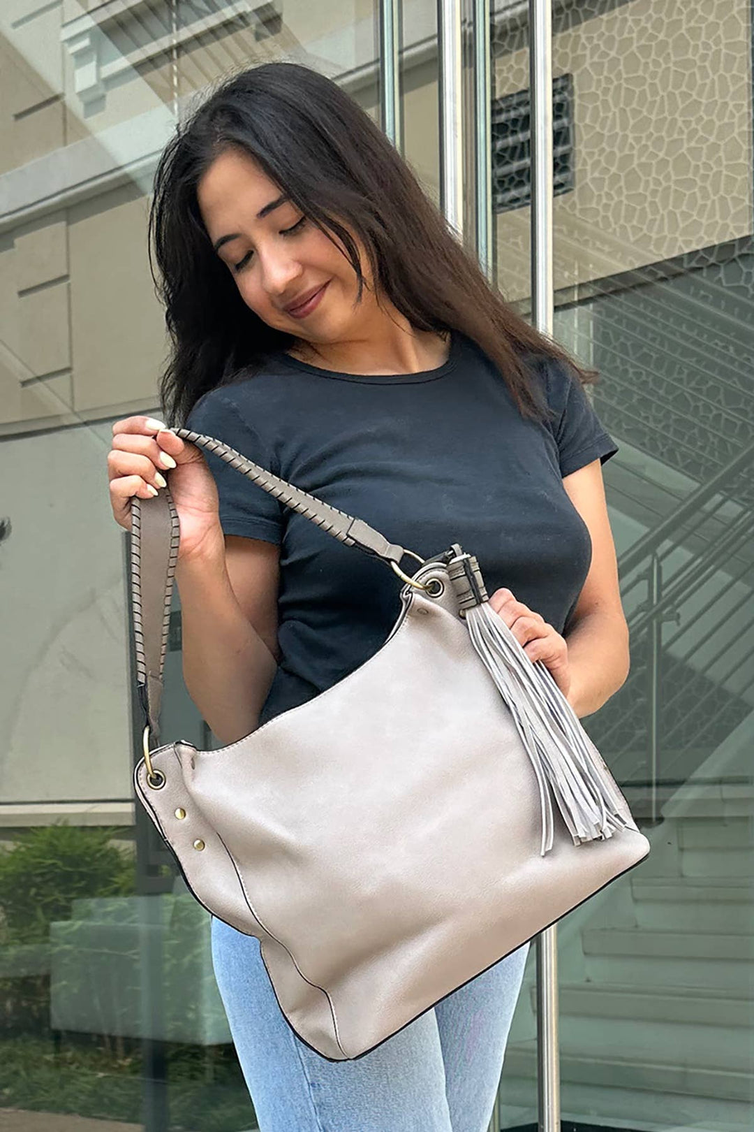 Bernstein vegane Hobo Bag in Khaki