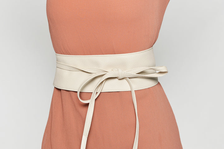 Maila belt made from recycled vegan material in crema