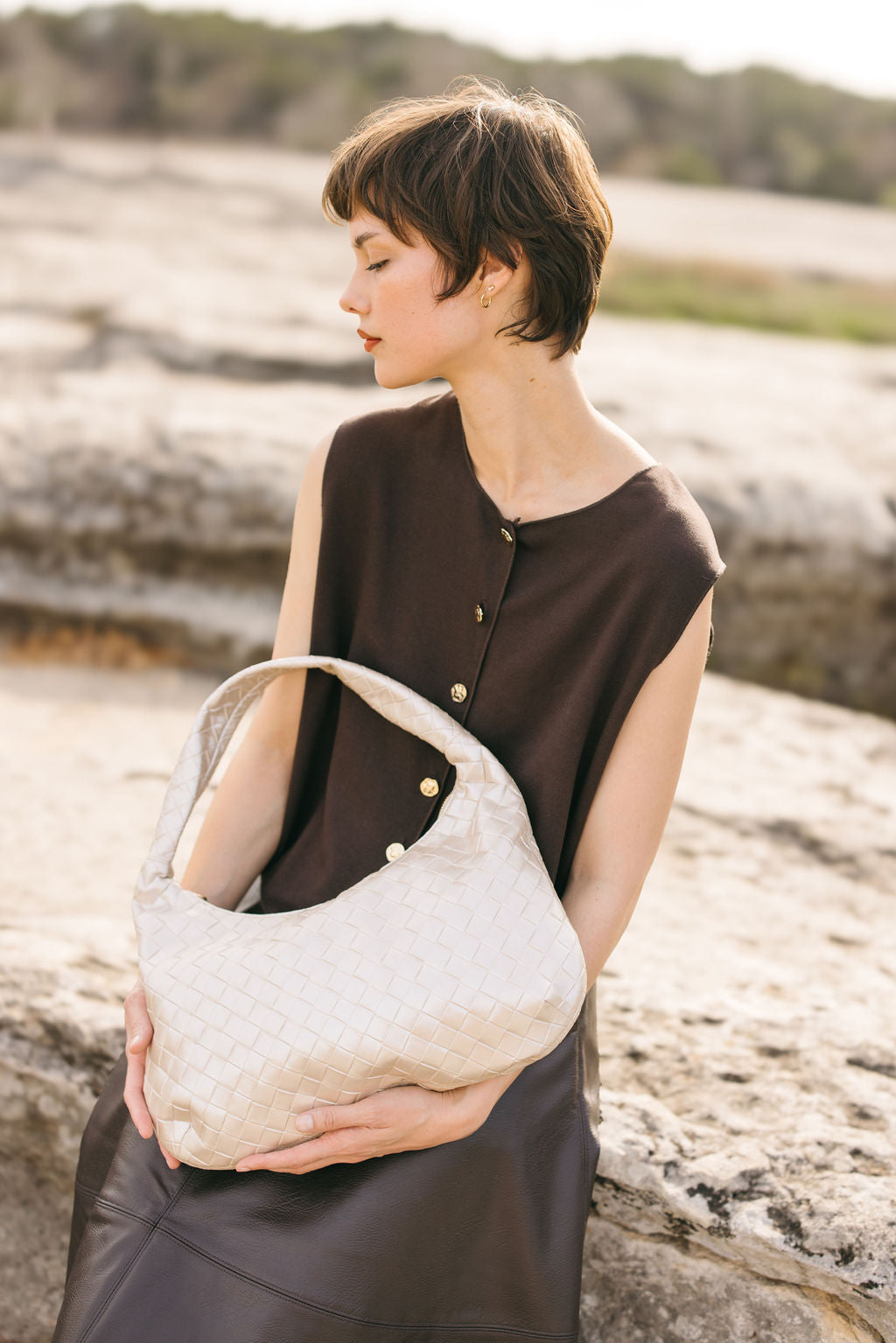 Liv shoulder bag made of vegan material in pearl beige