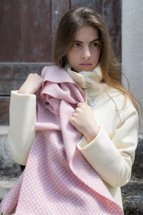 Wool Scarf Swallow Cloud Pink