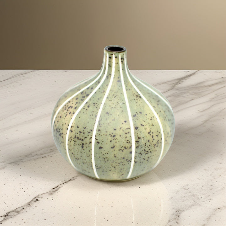 Small Light Verde bud vase in porcelain ceramic