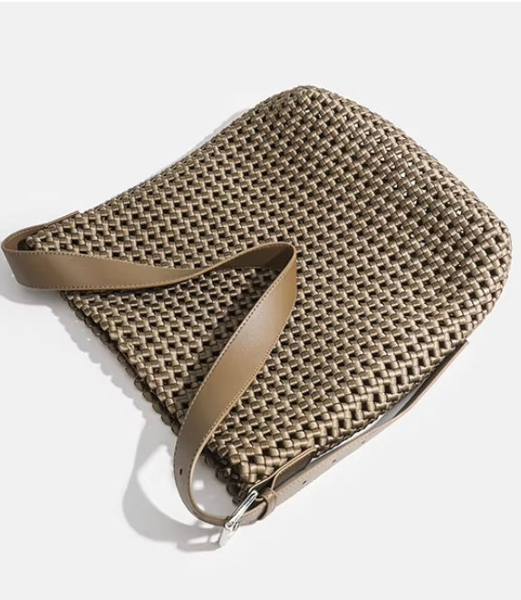 Dara shoulder bag made from recycled vegan material in khaki