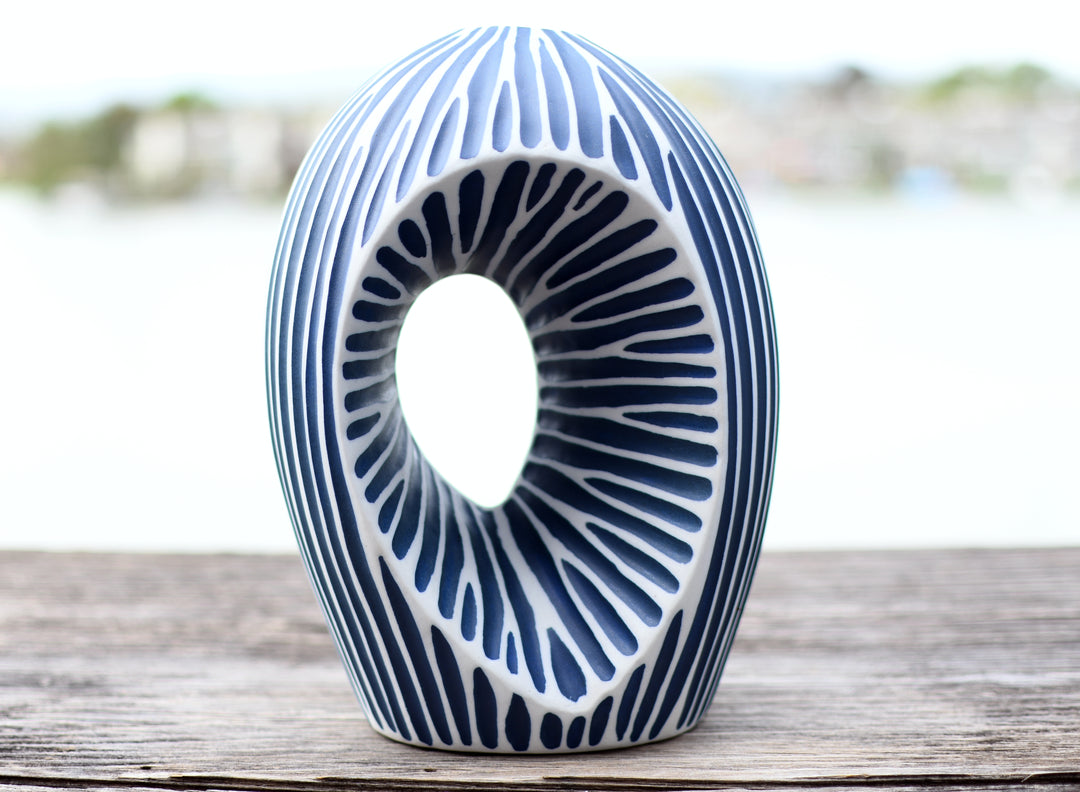 Artura Blue Vase aus Porzellankeramik