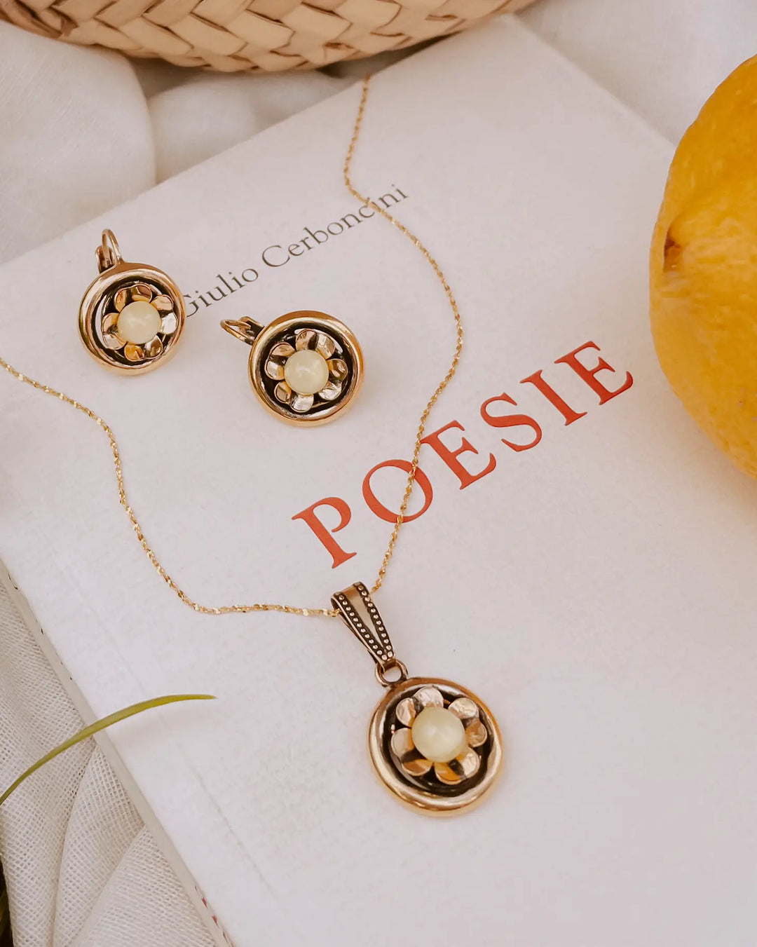 Fiore gold handmade earrings