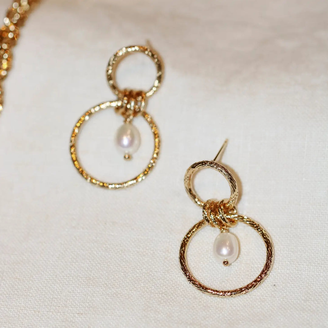 Laura freshwater pearl ring earrings