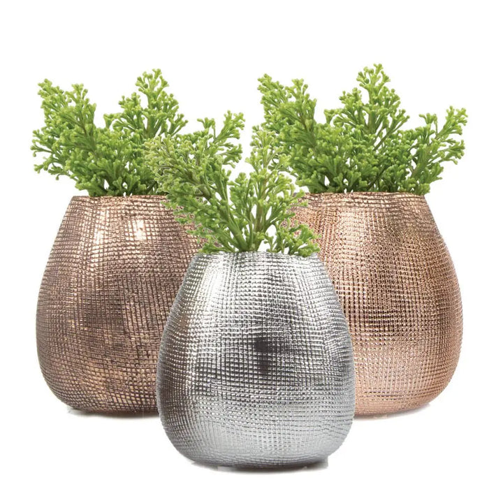 Mesh vase in antique rose gold