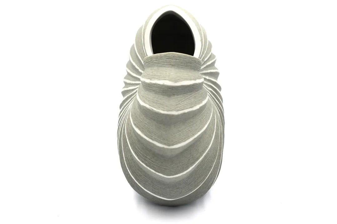 Shell vase Gray made of porcelain ceramic