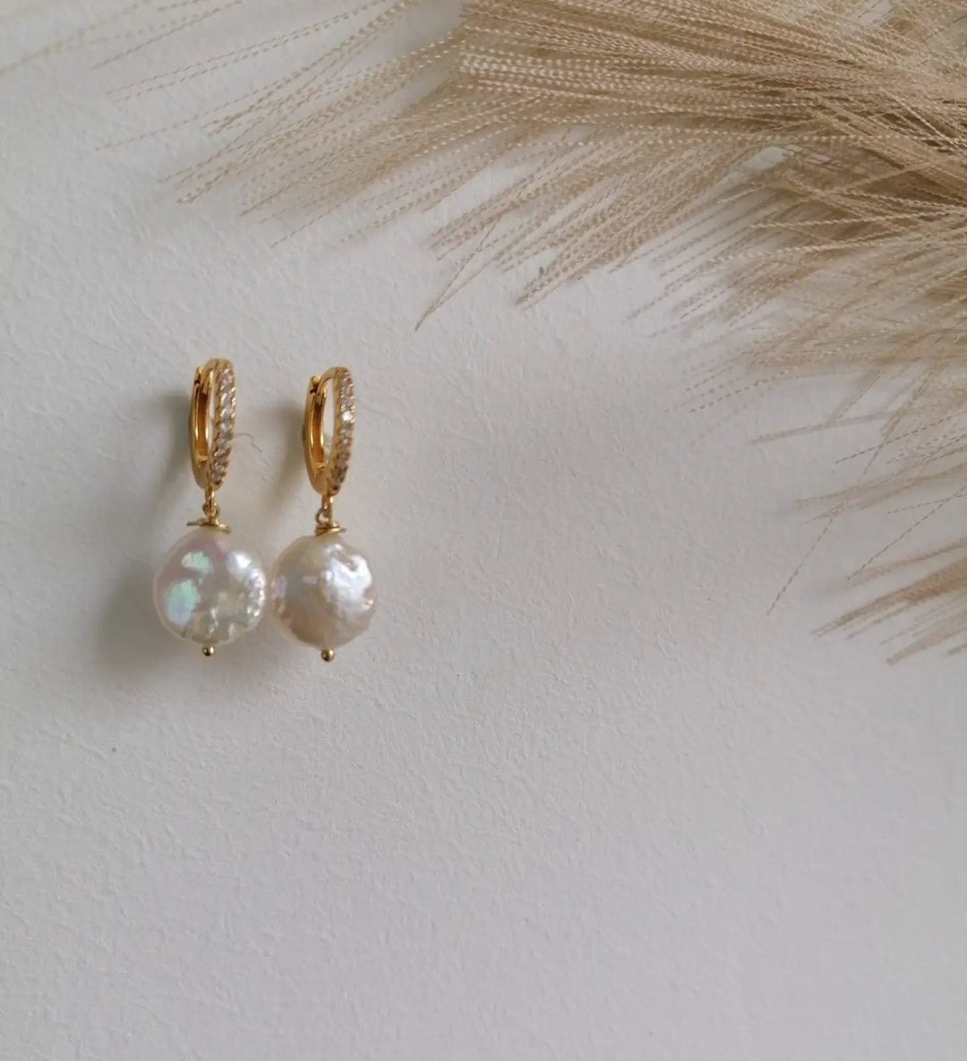 Vita pearl and zirconia earrings