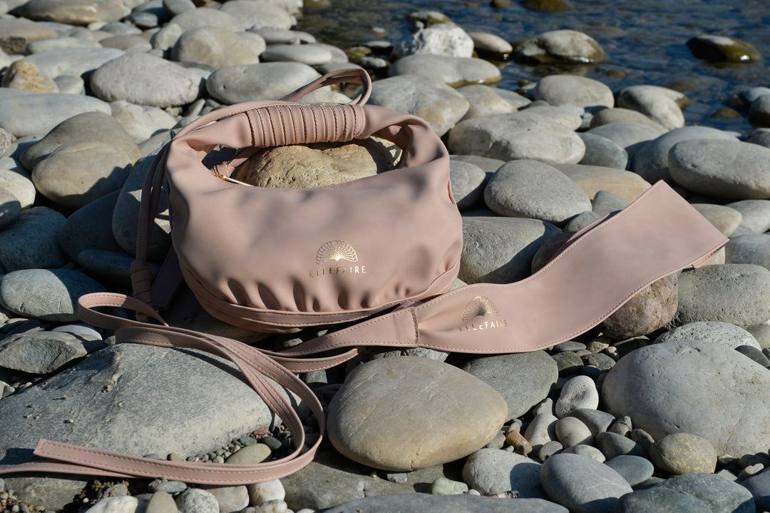 Maila belt made from recycled vegan material in Rose