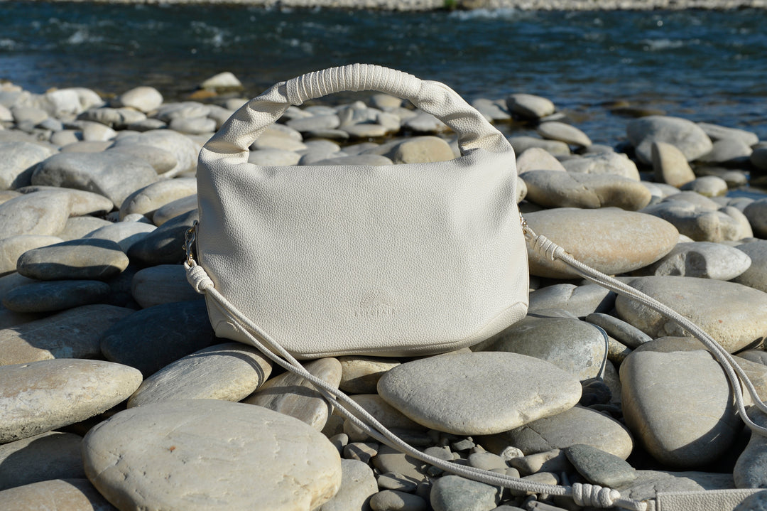 Hanna crossbody handbag made from recycled vegan material in crema