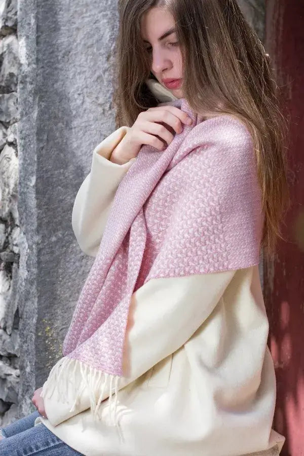 Wool Scarf Swallow Cloud Pink