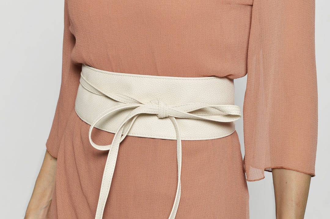 Maila belt made from recycled vegan material in crema