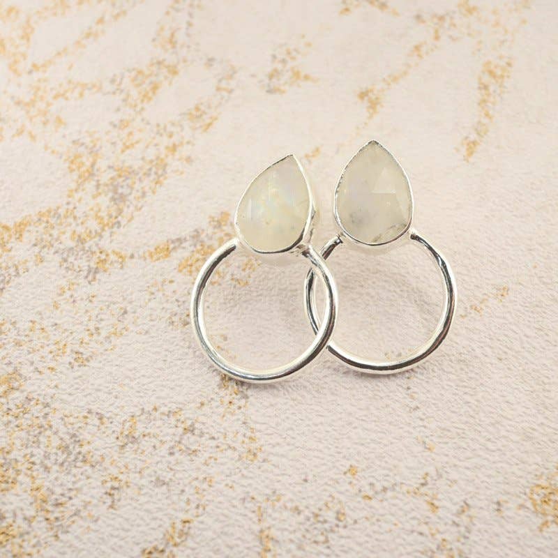 Mini earrings Diwa in silver with moonstone - limited