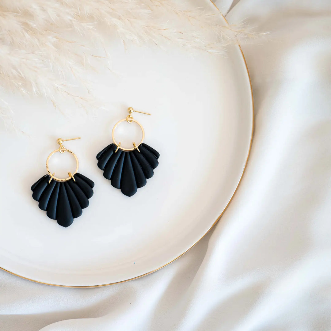 Cleo Earrings Black