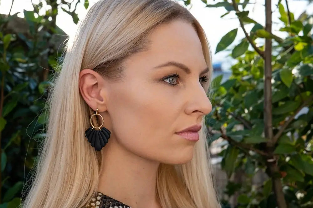 Cleo Earrings Black