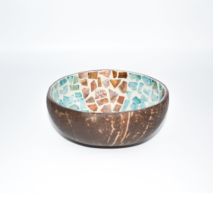 Coconut shell Mediterranean, mother of pearl