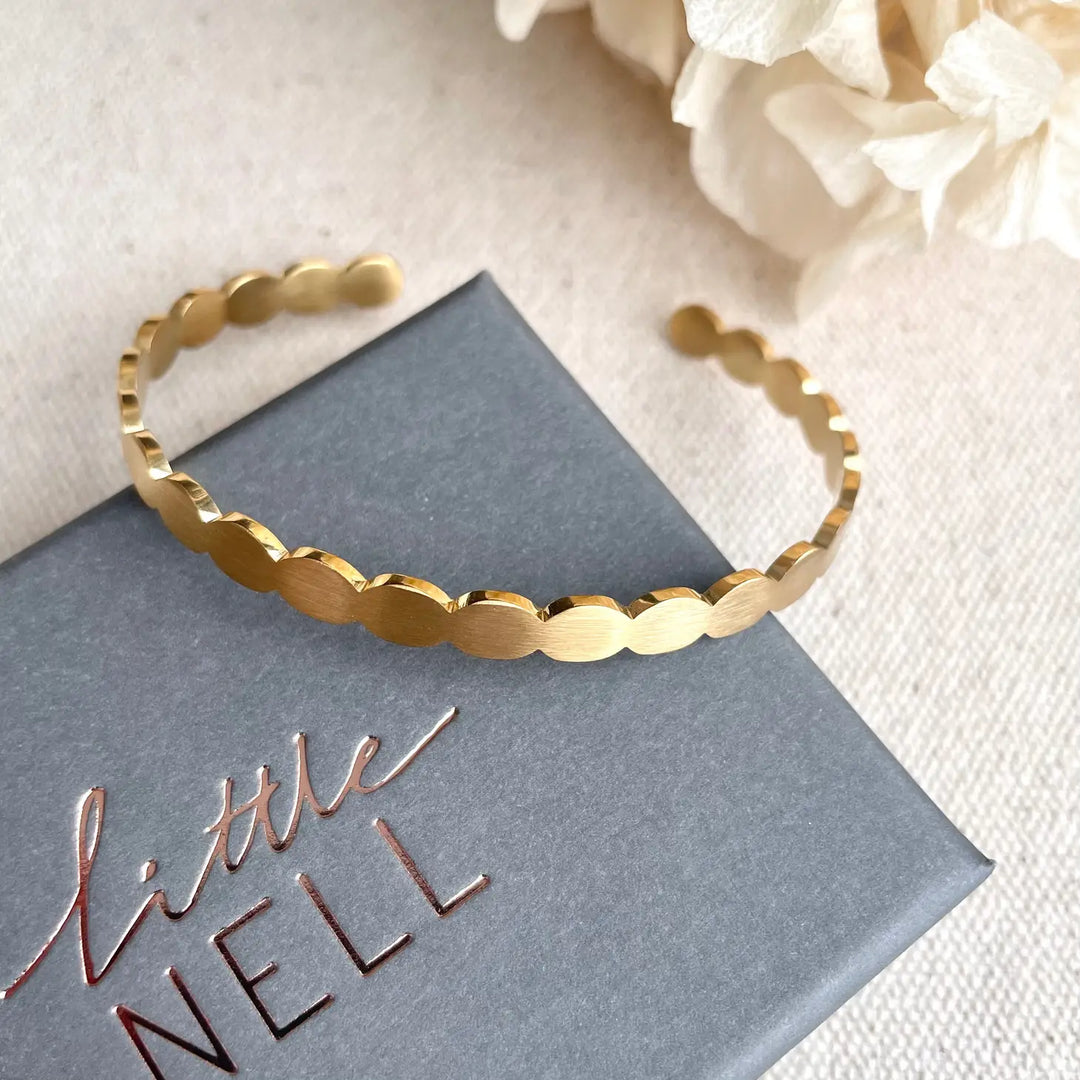 Stella 18k gold plated bangle