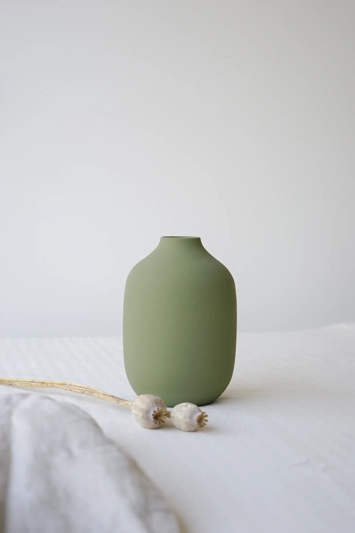 The Island Collection 04 Vase Olive Green