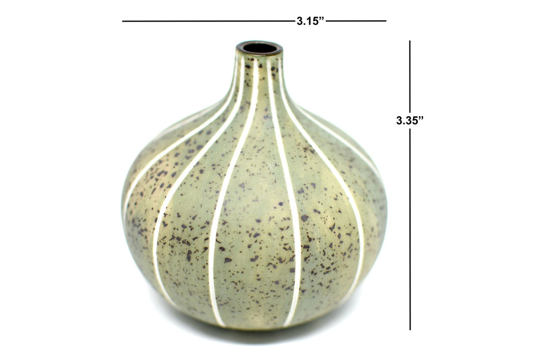 Small Light Verde bud vase in porcelain ceramic